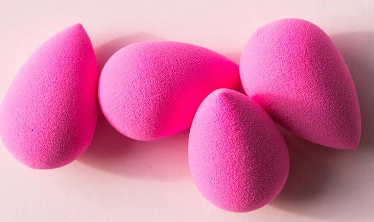 Winter Makeup Essentials: 5 Recommended Sponges for a Flawless, Hydrated Finish